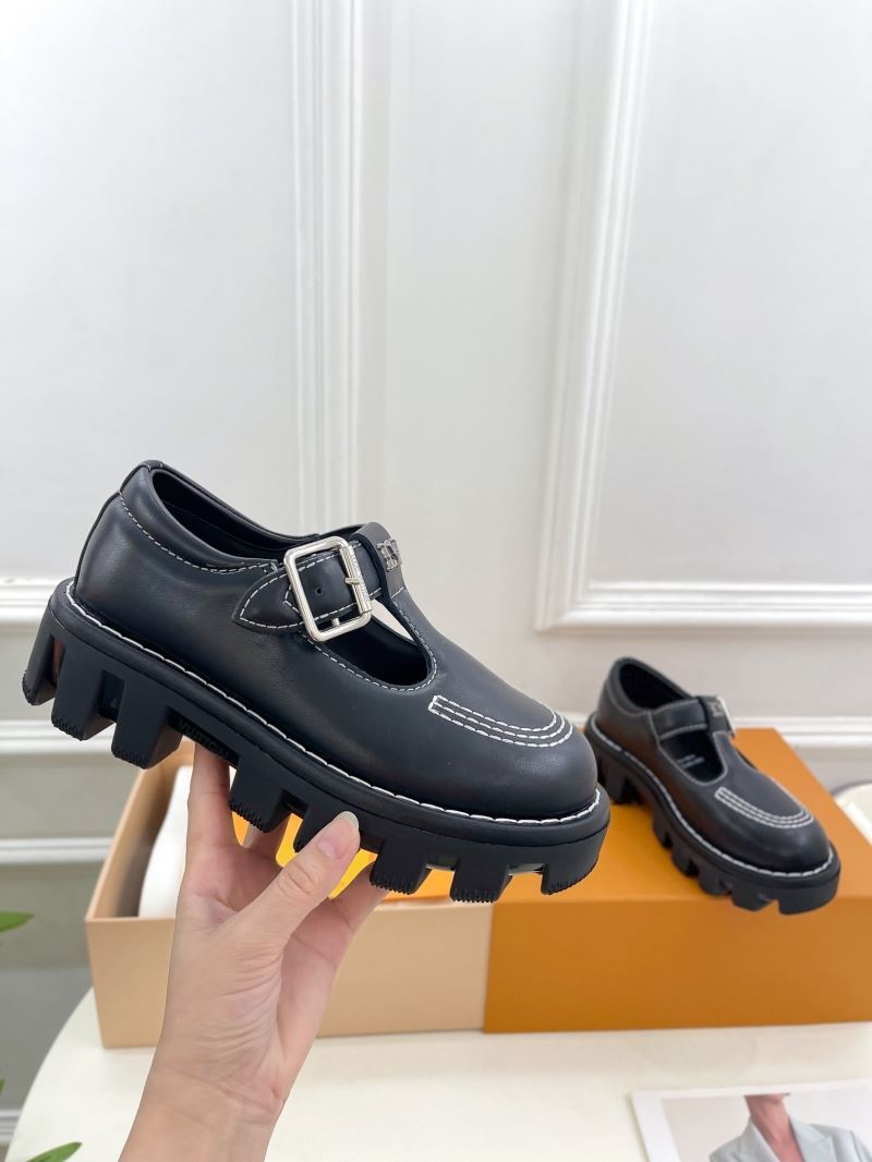 Louis Vuitton Low Shoes